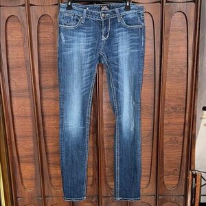 Express Women’s Skinny Jeans in Medium Blue Wash